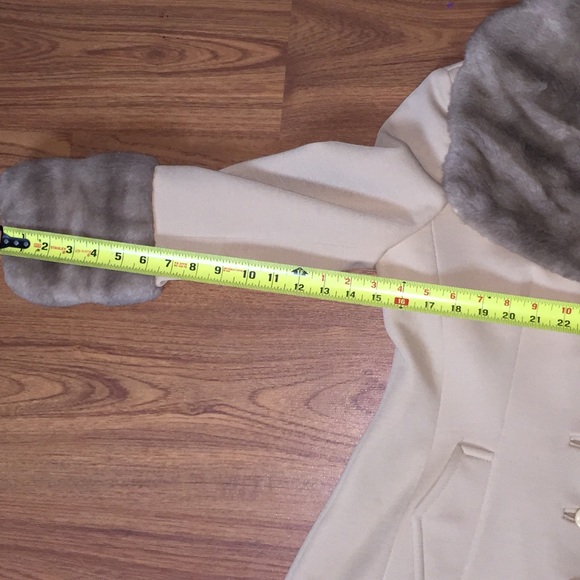 vtg Lilli Ann • Car Coat w Dramatic Collar & Cuffs - Picture 14 of 16